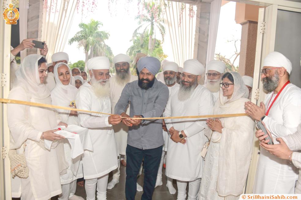 Hola Mohalla 2025