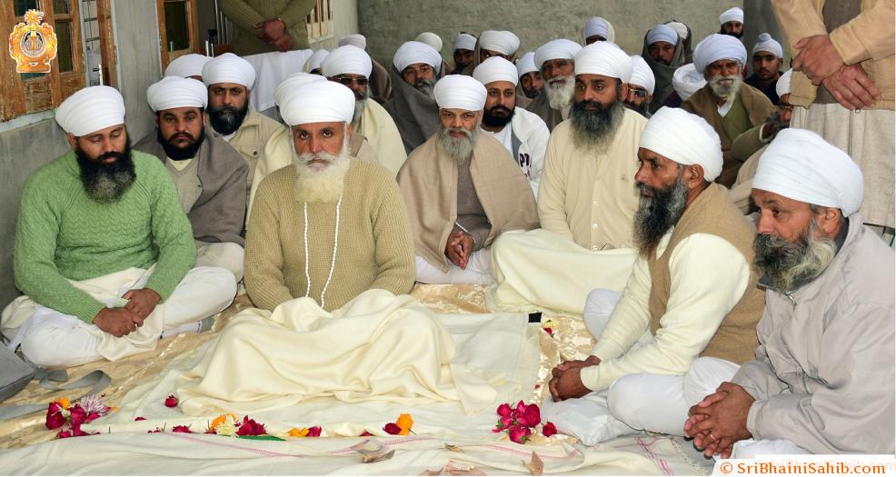 Sri Satguru Ji blessing Sri Jiwan Nagar Sadh Sangat on 25, 26 January 2016
