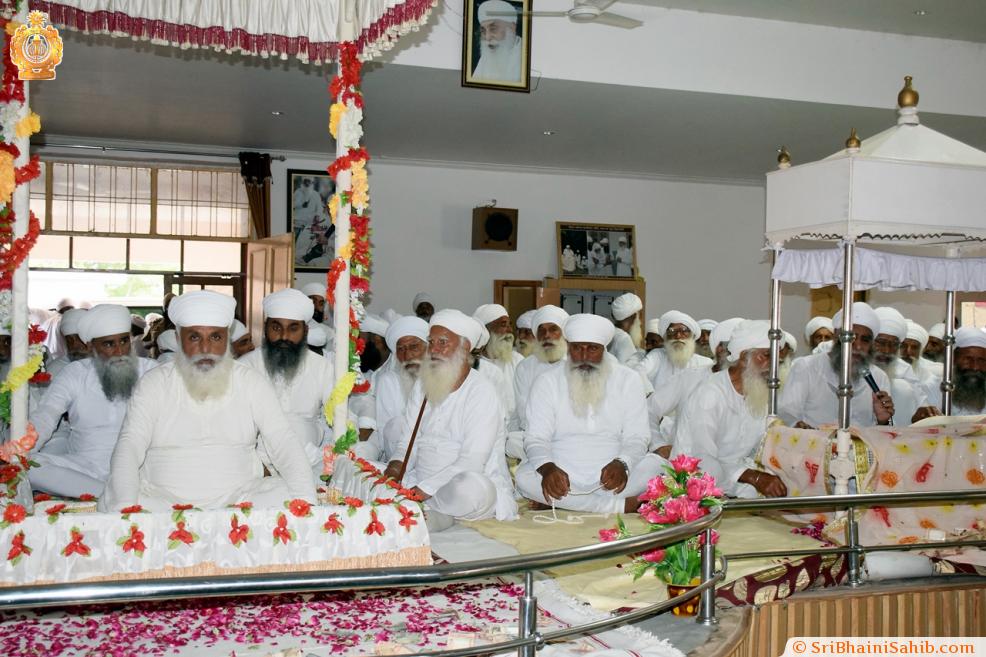 Sri Satguru Ji blessing sadh sangat during bhog of Mata Kartar Kaur Ji at Partap Mandir, Sant nagar on 4th of August 2015