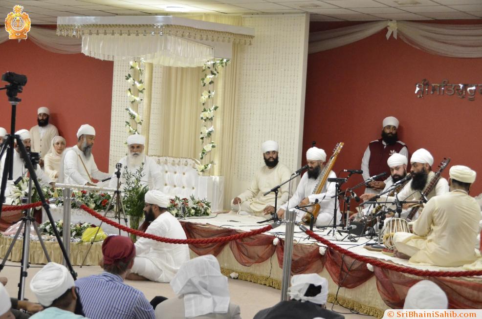 Satguru ji blessing the UK Sadh Sangat - 27 August 2016.