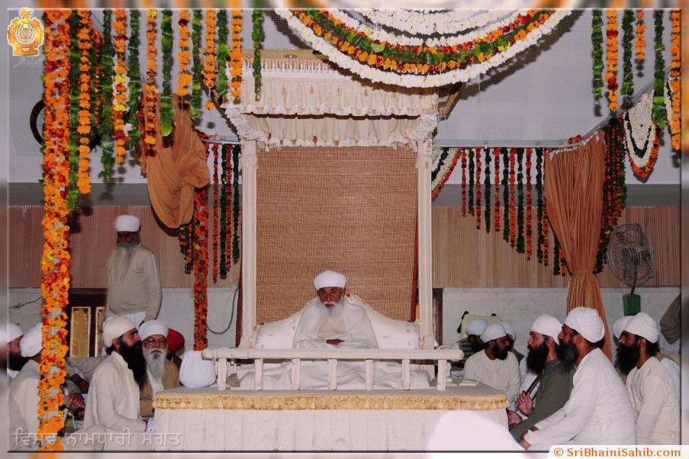 HH Sri Satguru Ji During Afternoon in Partap Mandir (Basant Panchmi Mela)